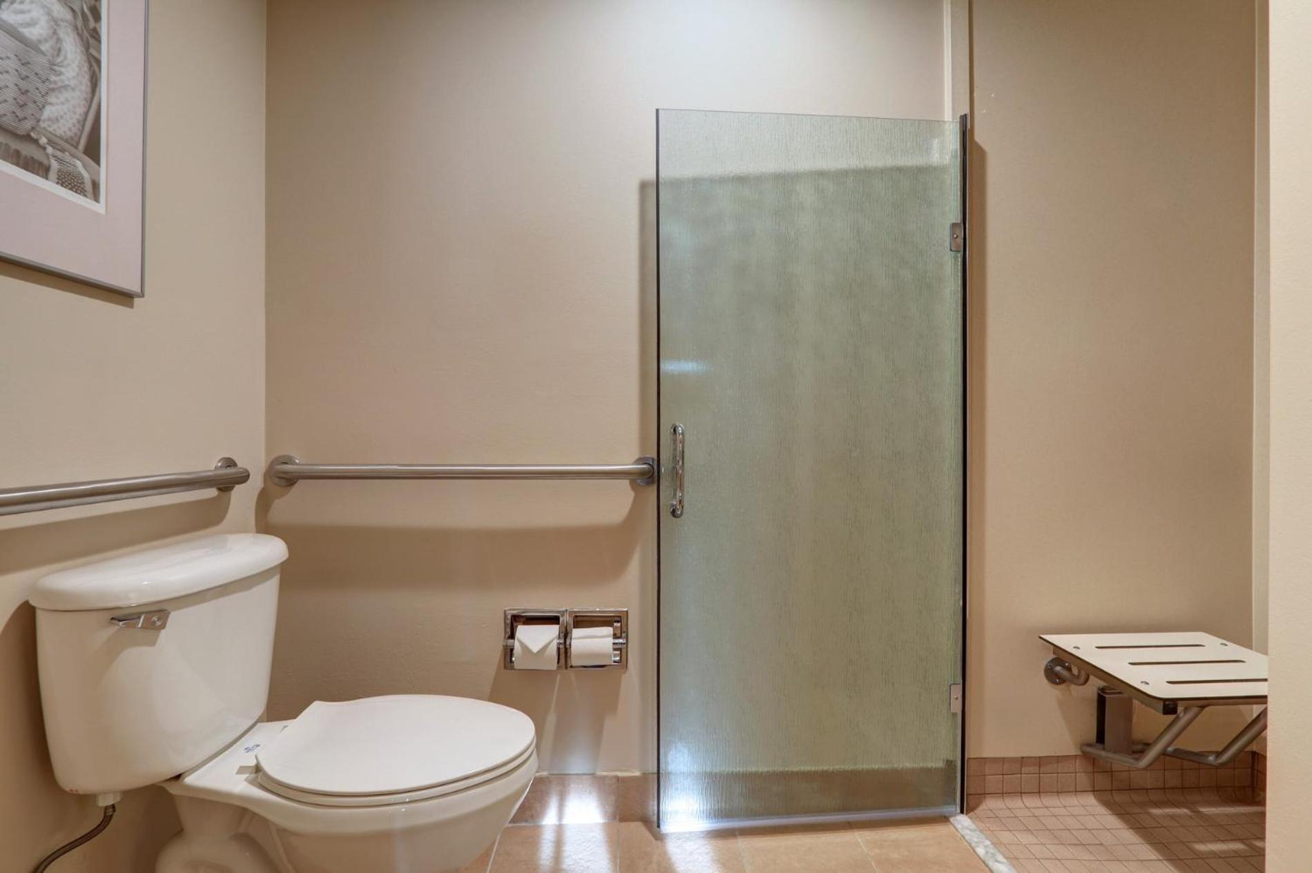 Dimond Center Hotel 3*